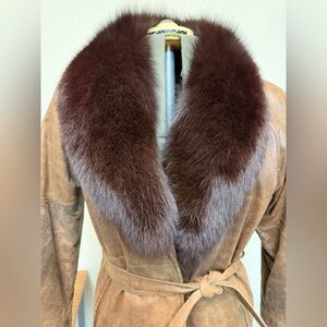 Vintage Leather Coat w/ Luxurious Fur Collar | Long Belted Leather Trench